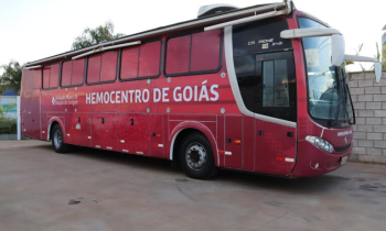 Unidade móvel do Hemocentro recebe doadores de sangue no Hugo
